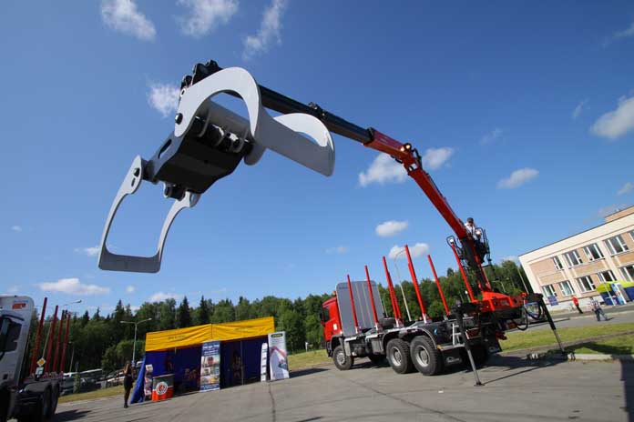 Гидроманипулятор М 100 L 97 Лесовоз на шасси Mercedes-Benz Actros